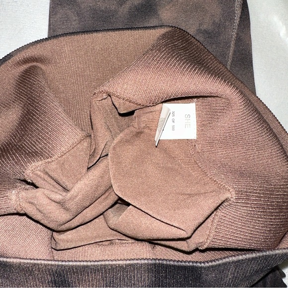 Darc Sport Seamless Everson Scrunch Legging (M) - Picture 4 of 4